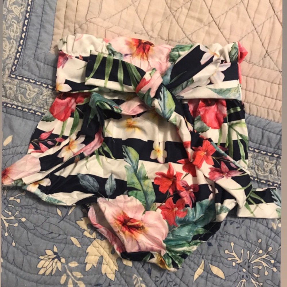 Floral stripe bummies